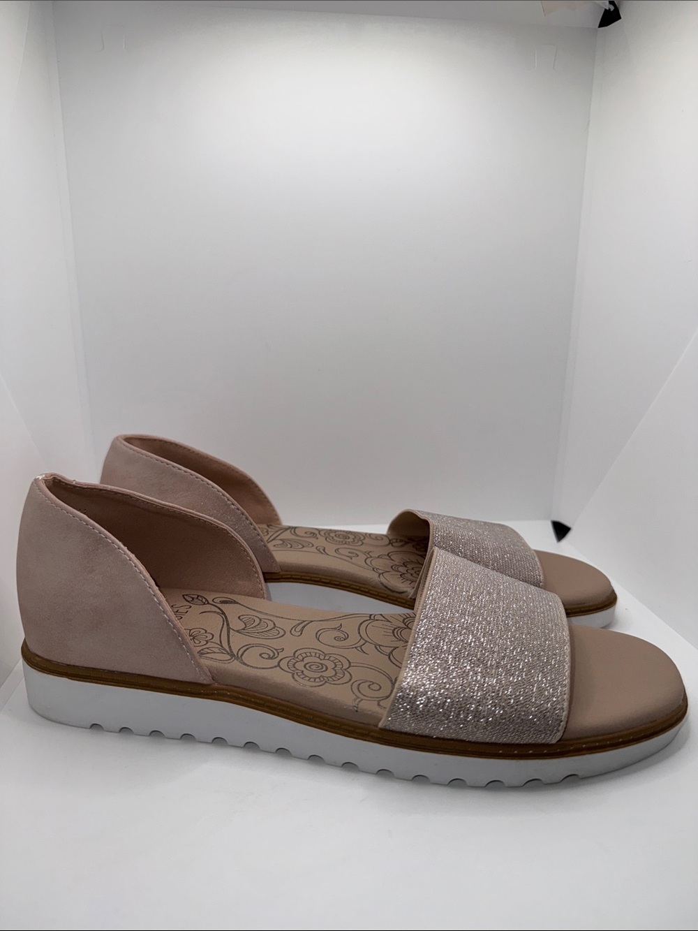 Mootsies Tootsies Penelope Flats Sandals Women’s 9